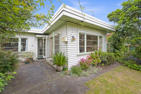 28 Weka Road, Raumati Beach, Paraparaumu