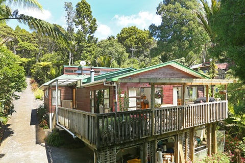 40 Napuka Road, Henderson Valley, Auckland