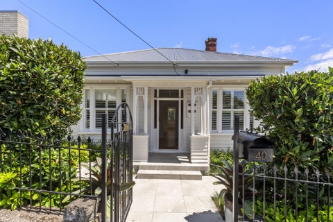 40 Livingstone Street, Westmere, Auckland