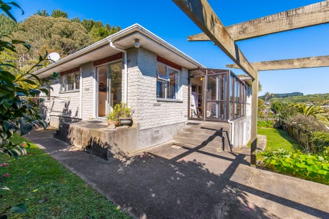 18 Mamaku Street, Paraparaumu