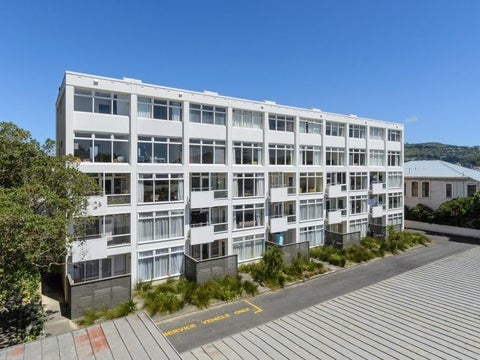 12/4 Claremont Grove, Mount Victoria, Wellington