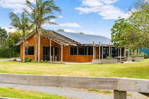 160 South Road, Waipu, Waipu