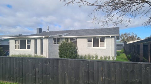 64 Brandon Street, Featherston