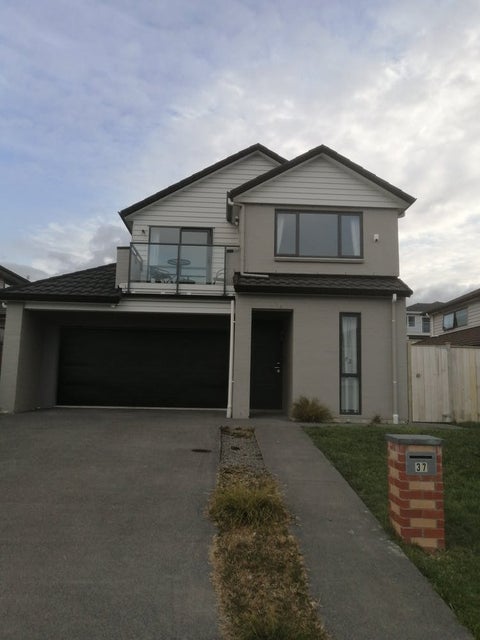 37 Thistle Close, Beachlands, Auckland