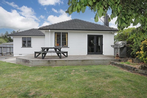 12 Pharazyn Street, Feilding, Feilding