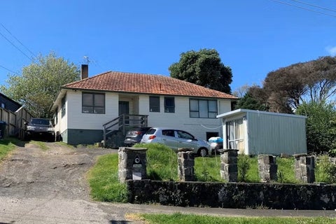 22 Clairville Crescent, Wai o Taiki Bay, Auckland