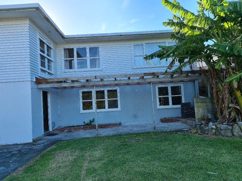 13 Emirau Place, Glenfield, Auckland