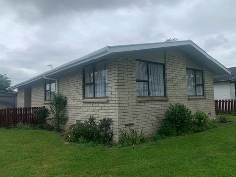 12 Elmwood Crescent, Pukete, Hamilton
