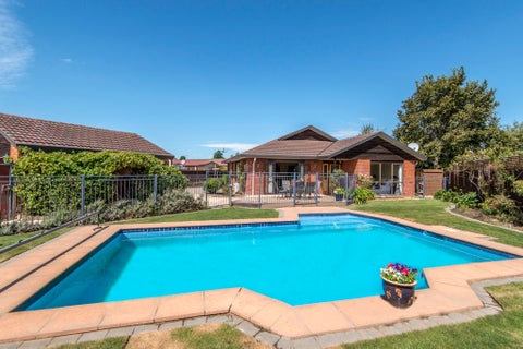 17A Valecrest Avenue, Parklands, Christchurch