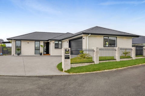 34B Honeyfield Drive, Whalers Gate, New Plymouth