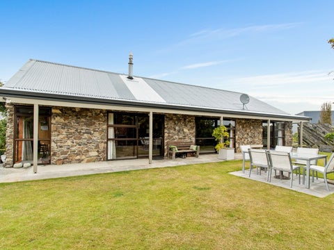 8 Thackeray Street, St Andrews