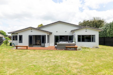 13 Mangakoea Place, St Andrews, Hamilton