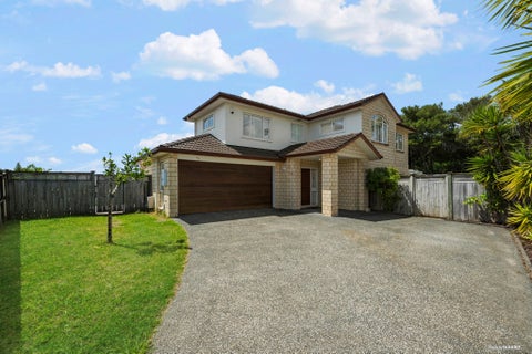 18 Mary Forgham Drive, Greenhithe, Auckland