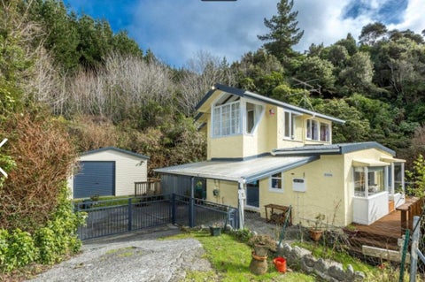 32 Avian Crescent, Blue Mountains, Upper Hutt
