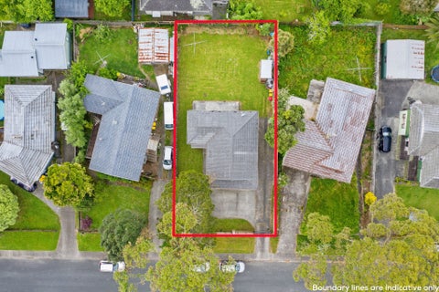 32 Larissa Avenue, Henderson, Auckland