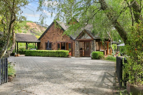 1073 Peak Road, Helensville, Helensville