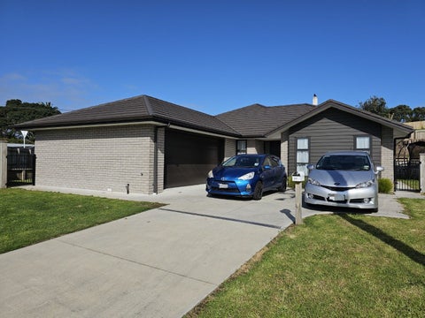 21 Paritutu Road, Spotswood, New Plymouth