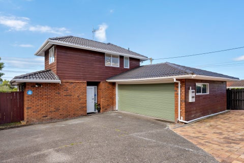 2/41 Raleigh Road, Northcote, Auckland