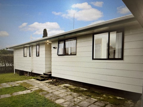 22B South Street, Papakura, Papakura
