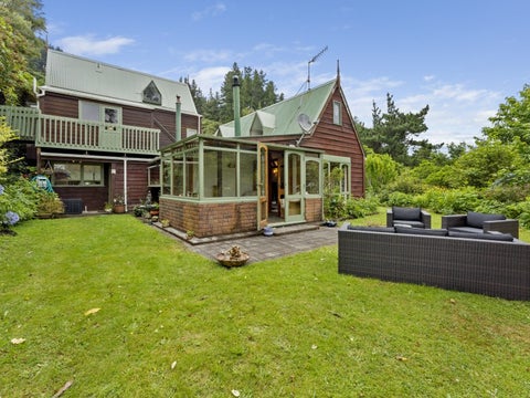 312 Moores Valley Road, Wainuiomata, Lower Hutt