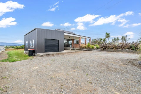 38 Bath Road, Riverton