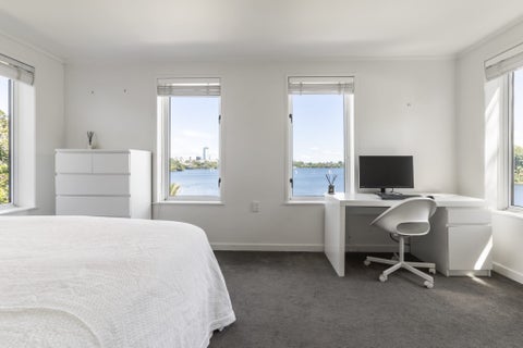 1/38 Kitchener Road, Milford, Auckland