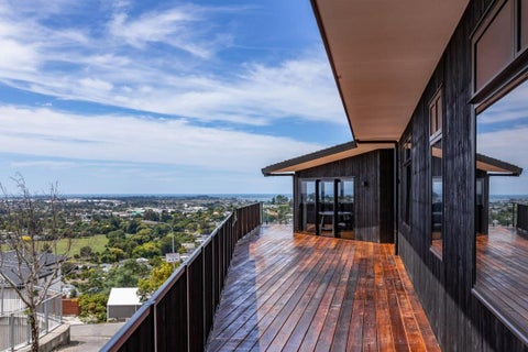 10 Millhill Lane, Huntsbury, Christchurch