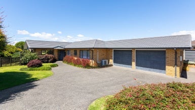 69 Barrett Road, Whalers Gate, New Plymouth