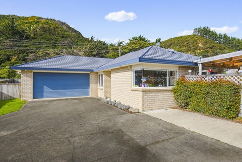 19 Villa Grove, Paraparaumu