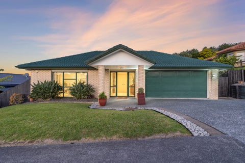 27 Roy Maloney Drive, Henderson, Auckland