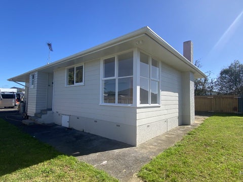 11 Jury Place, Favona, Auckland