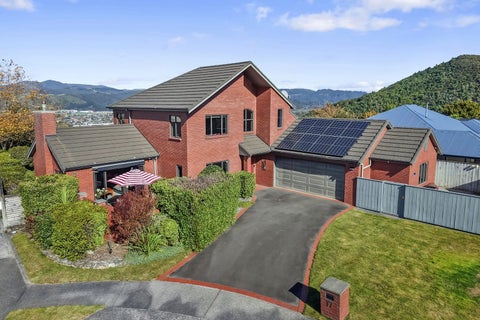 17 Garrett Place, Riverstone Terraces, Upper Hutt