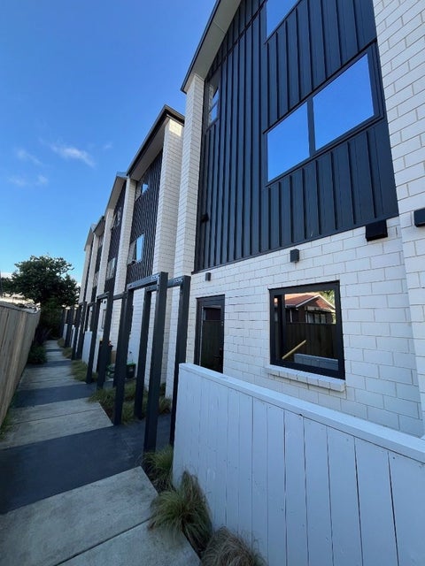 7/22 Yeovil Road, Te Atatū Peninsula, Auckland
