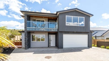11 Headsail Drive, Long Bay, Auckland