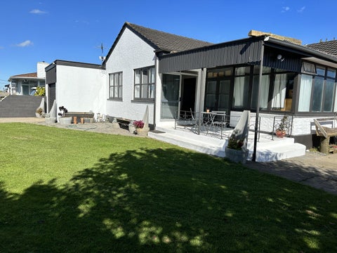 12 Douglas Street, Hawera