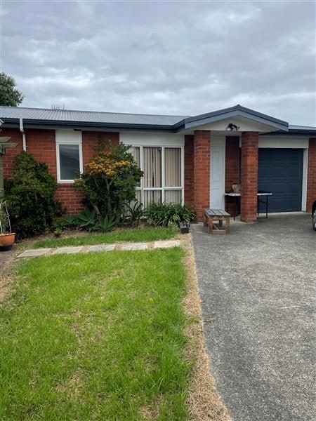 13 Huruhuru Road, Massey, Auckland