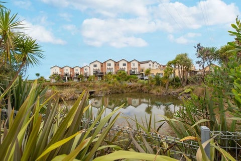 1/172 Mcleod Road, Te Atatu South, Auckland