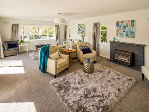 4 KENNEDY GR, Stokes Valley, Lower Hutt