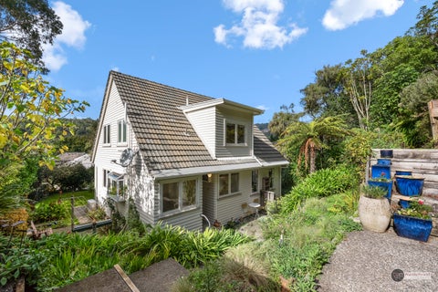 7 Bird Grove, Stokes Valley, Lower Hutt