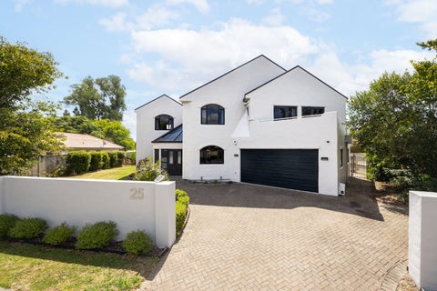 25 Montrose Crescent, Huntington, Hamilton