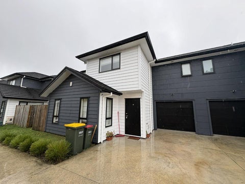 2/4 Whyte Street, Hamilton East, Hamilton