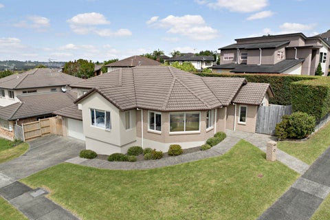 2 Leburn Crescent, Flat Bush, Auckland