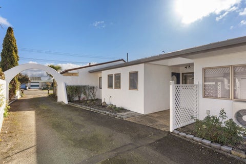 2/8 Parker Avenue, Levin, Levin