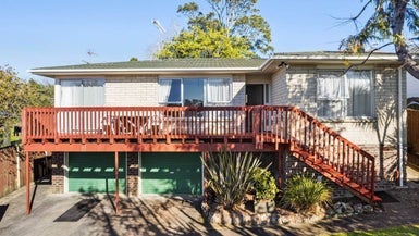 27 Fitzwater Place, Henderson, Auckland