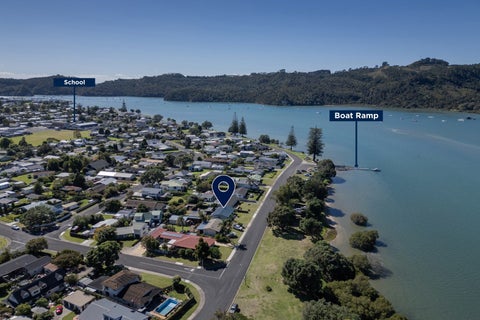 75 Robinson Road, Whitianga, Whitianga