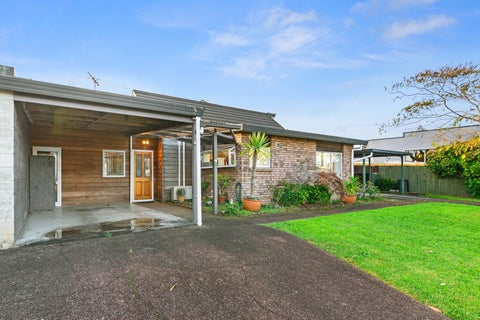 2/30 Wharf Road, Te Atatu Peninsula, Auckland