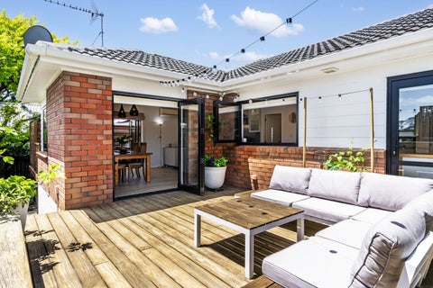 5A Vic Butler Street, Mount Roskill, Auckland
