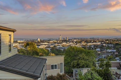 565 Glenfield Road, Glenfield, Auckland