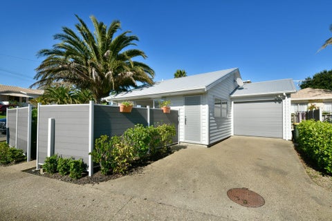 8A Beach Road, Manly, Whangaparaoa
