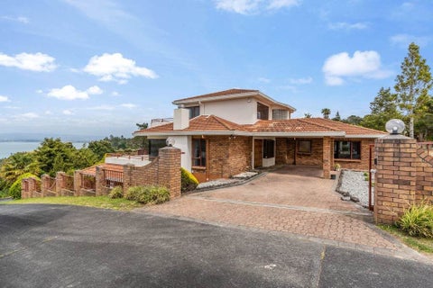 75 Onetaunga Road, Chatswood, Auckland